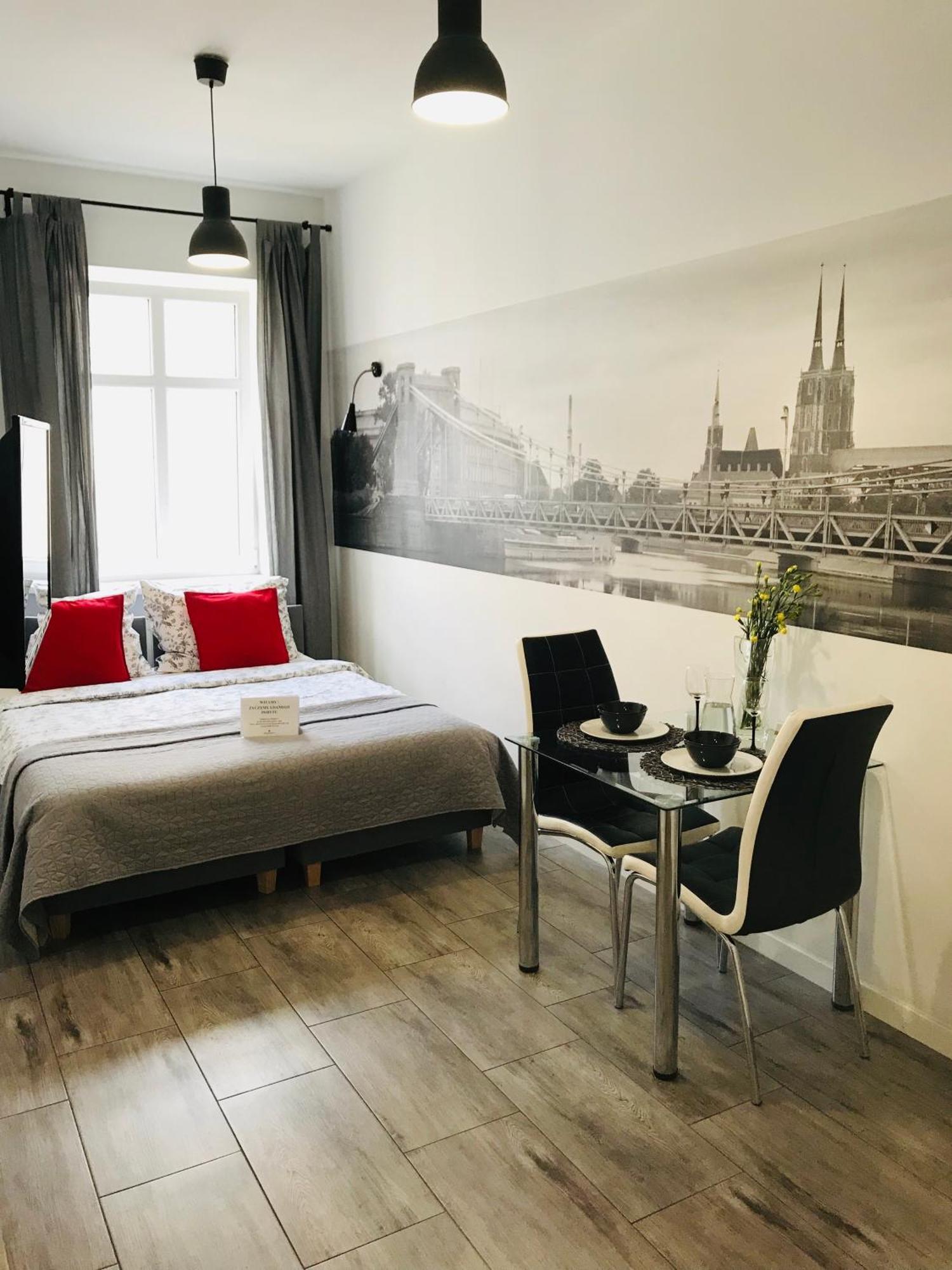Property Apart - Ruska Centrum Wroclaw Luaran gambar